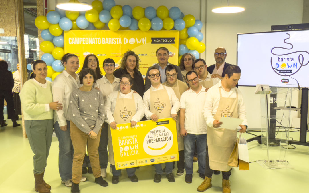 Los equipos de Down Compostela y Down Vigo muestran sus habilidades como baristas ante la conselleira Fabiola García y profesionales del sector